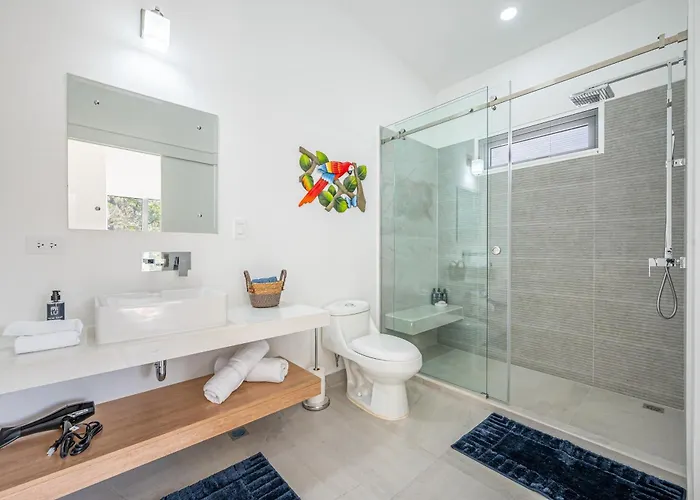 The Enclave D9 * Playa Avellana